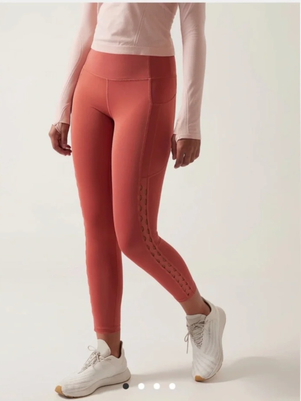Athleta Ultimate Stash Craft 7/8 Tight. M Petit. Muted Red.
